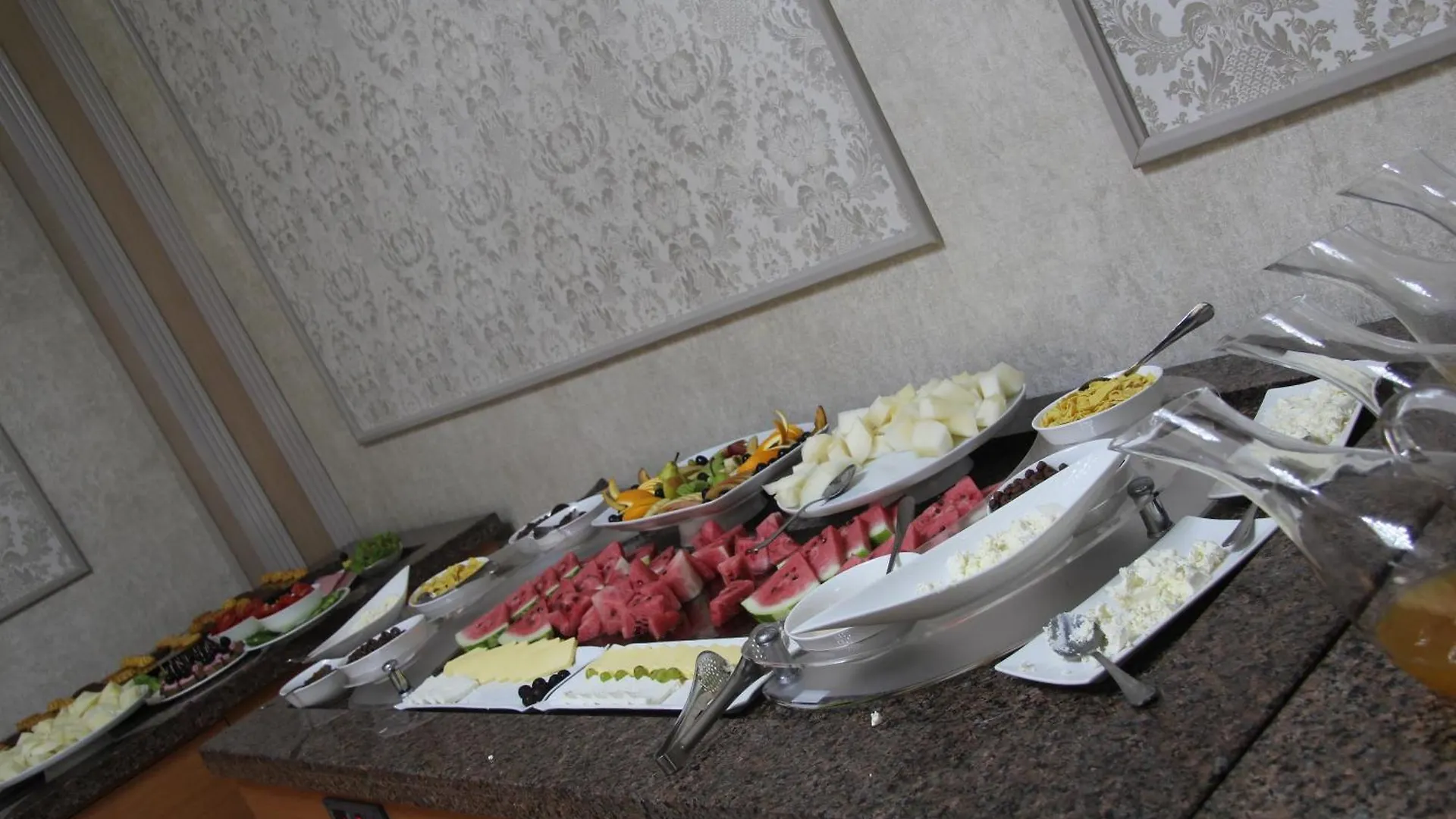 Nizami City Center Hotel Baku 4*,